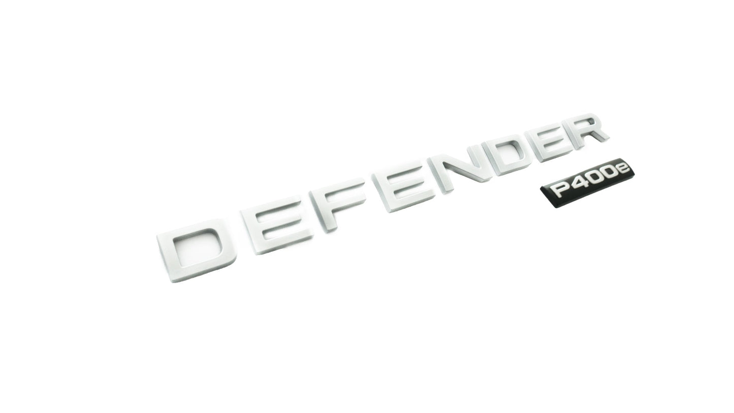 لوحة اسم الصندوق الأصلية - فضية (Defender P400e) - LR130746