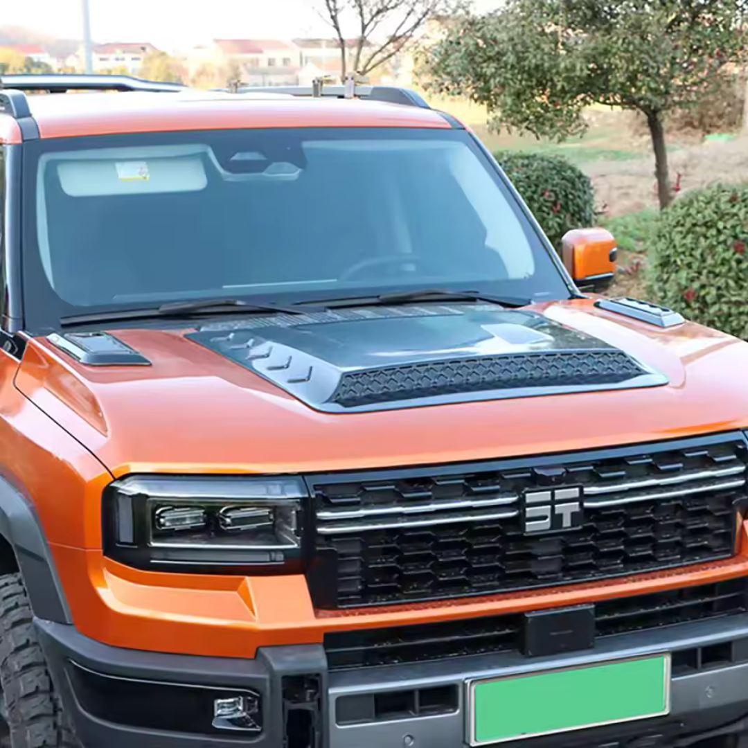غطاء المحرك وتزيينات جيتاور G700